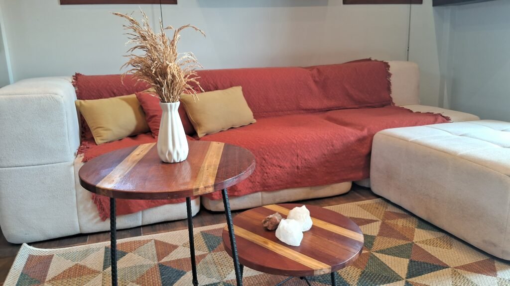 Sofa de uma casa de praia